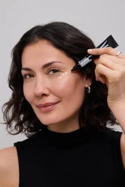 Discount Contour des yeux hydratant & illuminant Contour Des Yeux & Lèvres