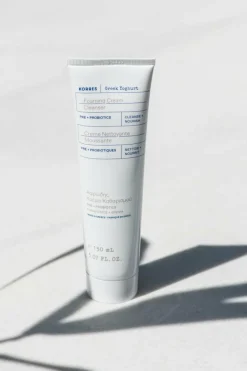 New Crème nettoyante moussante aux probiotiques et yaourt grec Nettoyant Visage
