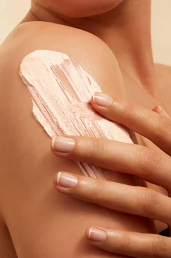 Hot Gommage exfoliant effet peau neuve Gommage & Exfoliant