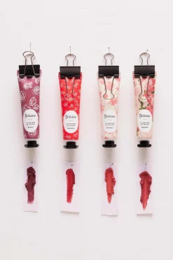 Sale La mousse de rouge Rouge À Lèvres