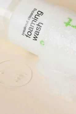 Outlet Mousse nettoyant anti-imperfection Breakout Clearing Foaming Wash Nettoyant Visage