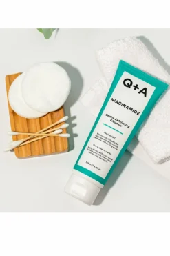 Nettoyant exfoliant doux à la niacinamide Nettoyant Visage