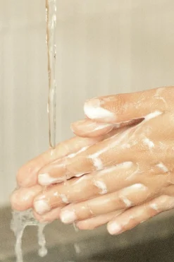 Outlet Savon Signature rechargeable Gel Douche & Savon Liquide