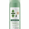 Shampoing sec purifiant teinté pour cheveux bruns Shampoing Sec