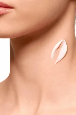 Sale Soin concentré uniformisant décolleté et cou Multi-Intensive Buste & Décolleté|Soin De Jour