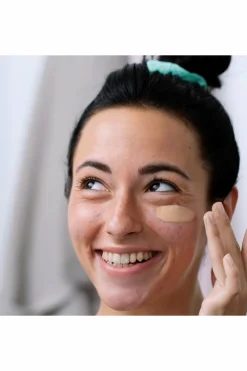 Outlet Soin teinté intensif unifiant boutons, points noirs, anti-marques Sebiaclear Crème Teintée|Soin De Jour