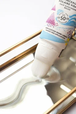 Hot Soin visage solaire SPF50 format pinceau idéal ski Protection Solaire