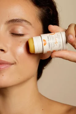 Stick solaire visage & zones sensibles SPF50+ Protection Solaire