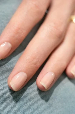 Best Vernis semi-permanent Green Flash Les blancs, naturels & beiges Vernis À Ongles